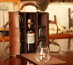 Whiskey Bar & Glasses