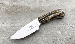 Gecko in Kudu Bone