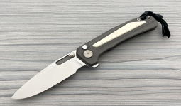 Turaco Mirror Flipper in Natural Warthog