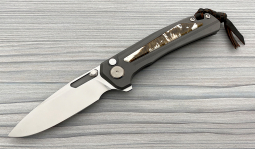Turaco Mirror Flipper in Stabilized Warthog