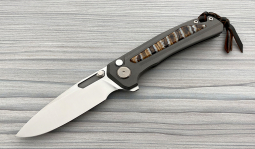 Turaco Mirror Flipper in Brown Mammoth Molar