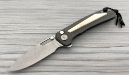 Turaco Stonewashed Flipper in Natural Warthog Tusk