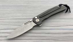 Turaco Stonewashed Flipper in Uni-Black Carbon Fiber