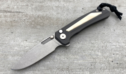 Turaco Stonewashed Flipper in Natural Warthog Tusk