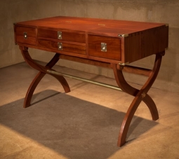 Campaign Officers Desk